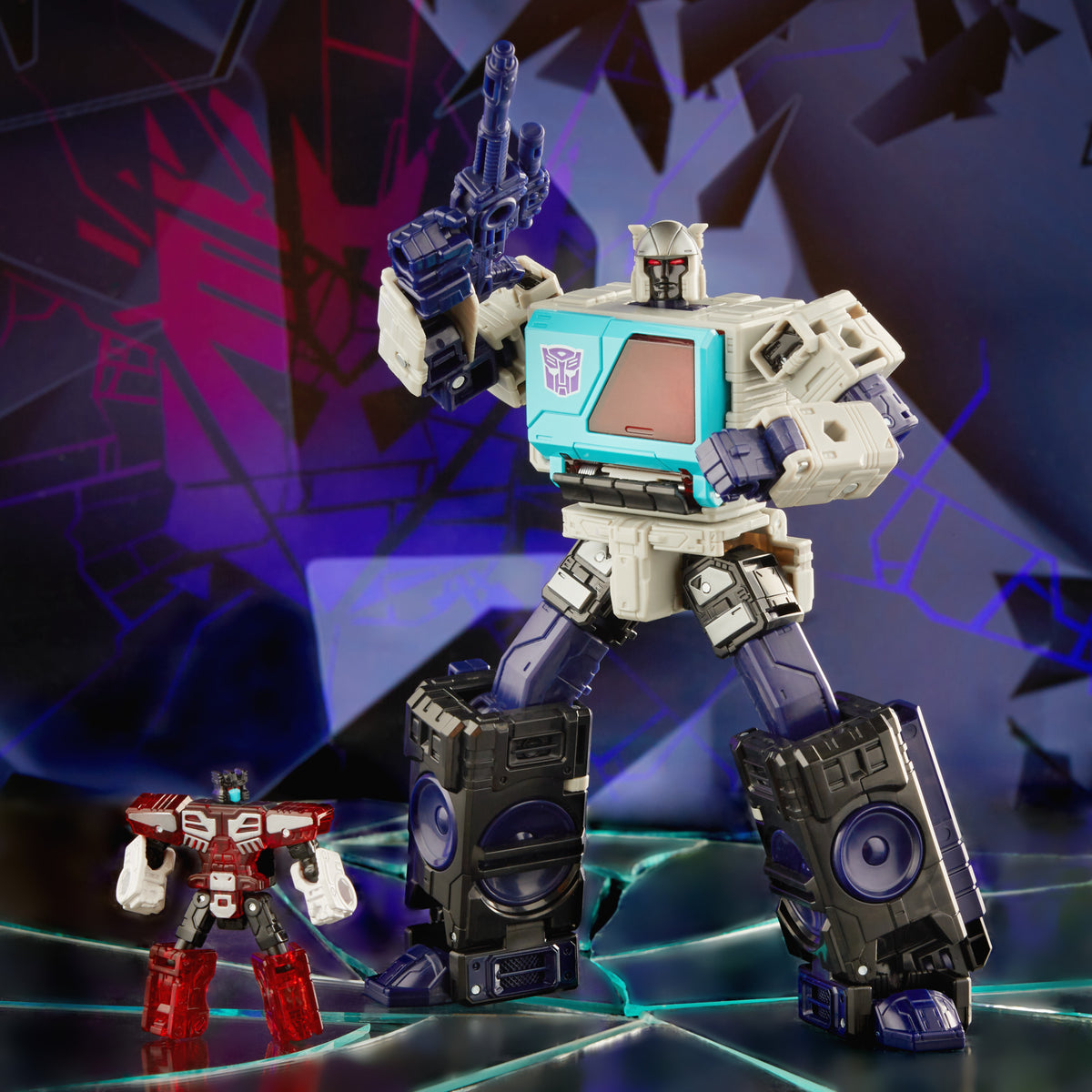 Transformers Generations Shattered Glass Collection Autobot Blaster & – Hasbro  Pulse