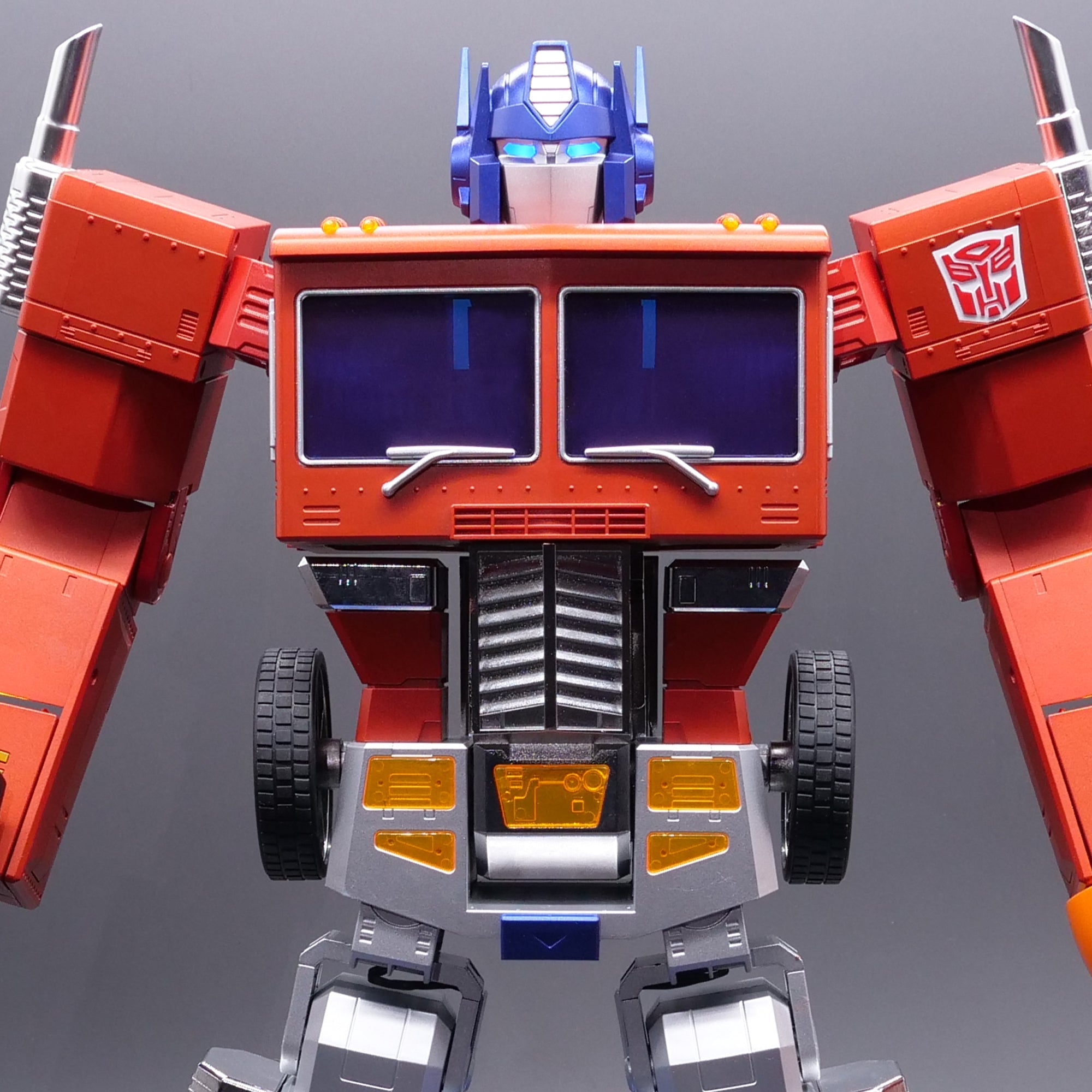 Transformers Optimus Prime Auto-Converting Robot - Flagship Collector' –  Hasbro Pulse